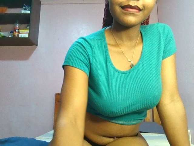 Sweetjoly live cam