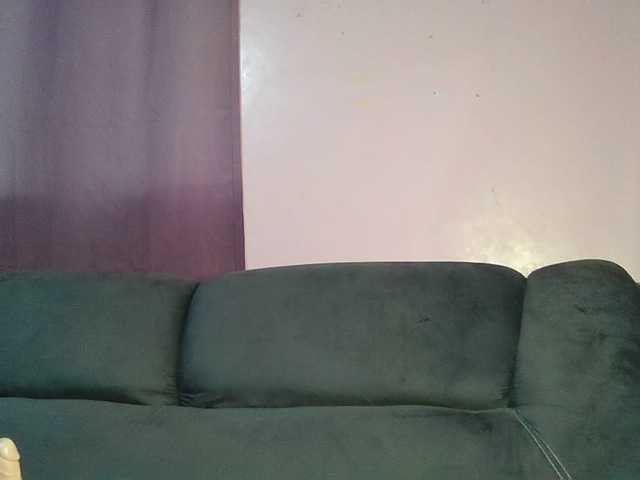 Sweetjoly live cam on BongaCams