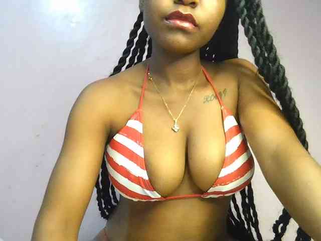 Sweetjoly Live Webcam on BongaCams