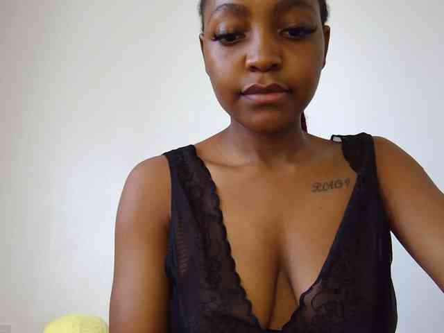 Sweetjoly Live Webcam on BongaCams