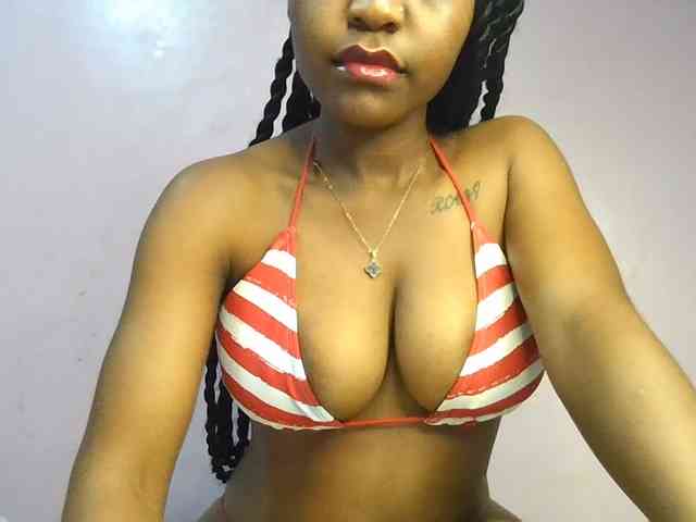 Sweetjoly Live Webcam on BongaCams