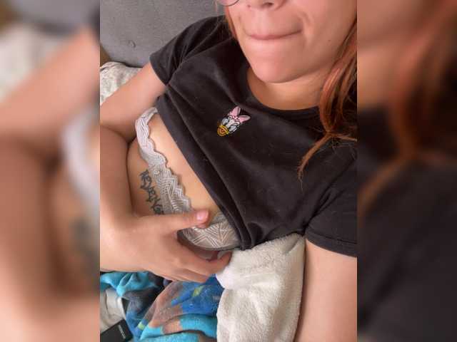 Milliexblu live cam on BongaCams