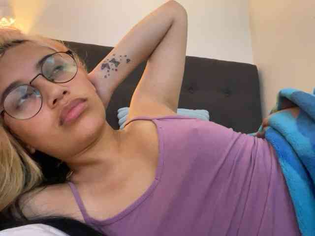 Modella: Milliexblu