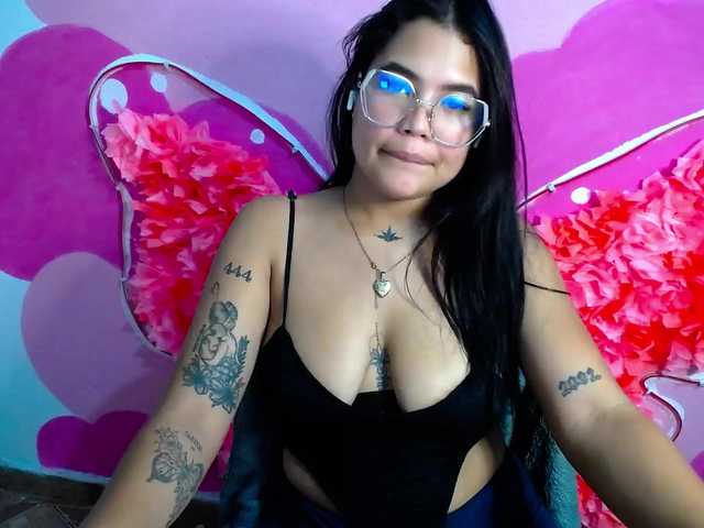 MiaLorens021