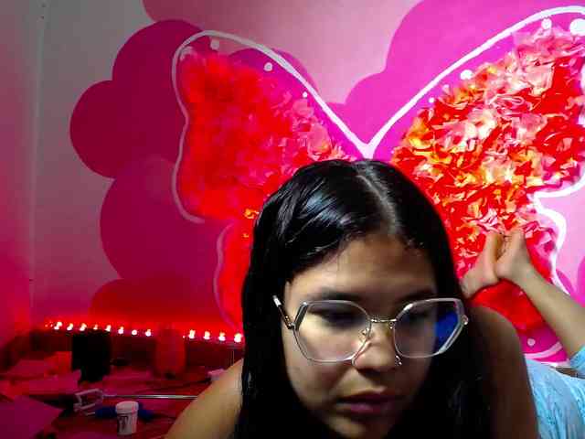 MiaLorens021 webcam