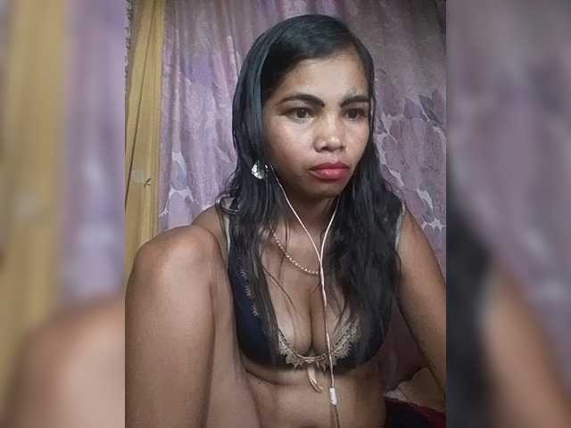 Jijikwella live cam on BongaCams