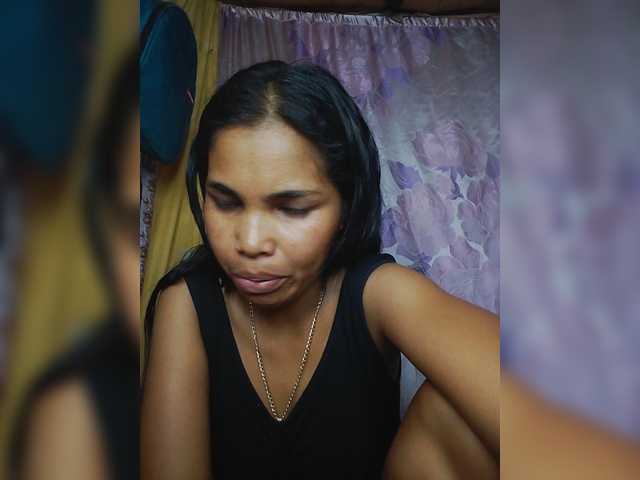 Jijikwella live cam on BongaCams