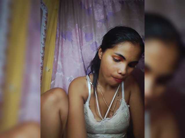 Jijikwella live cam on BongaCams