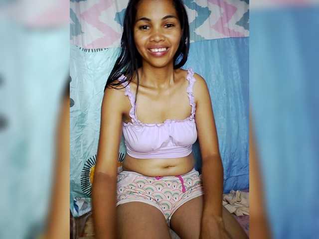 Jijikwella's BongaCams show and profile