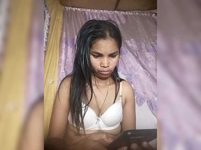 Jijikwella live cam on BongaCams