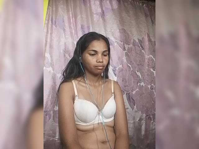 Jijikwella live cam on BongaCams