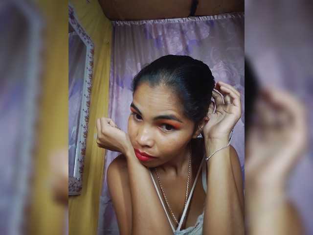 Jijikwella live cam on BongaCams