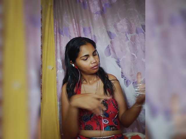 Jijikwella live cam on BongaCams