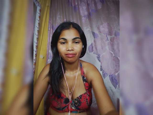 Jijikwella live cam on BongaCams