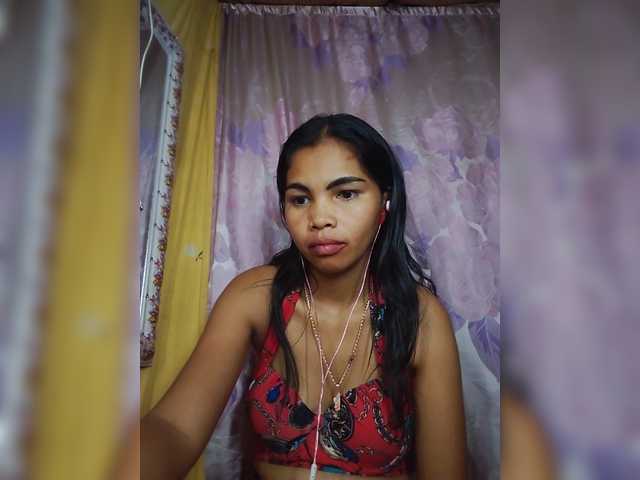 Jijikwella live cam on BongaCams
