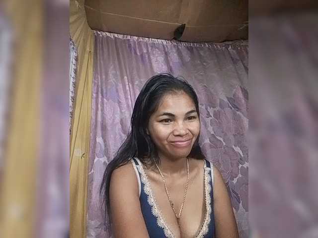 Jijikwella live cam on BongaCams