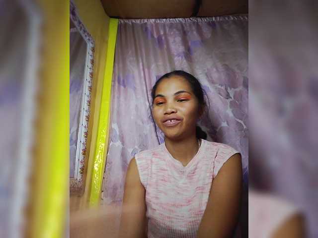 Jijikwella live cam on BongaCams