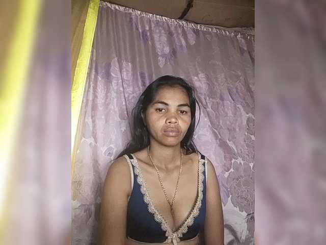 Jijikwella live cam on BongaCams