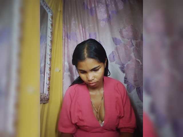 Jijikwella live cam on BongaCams