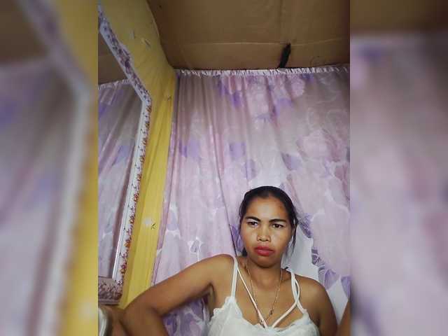 Jijikwella live cam on BongaCams