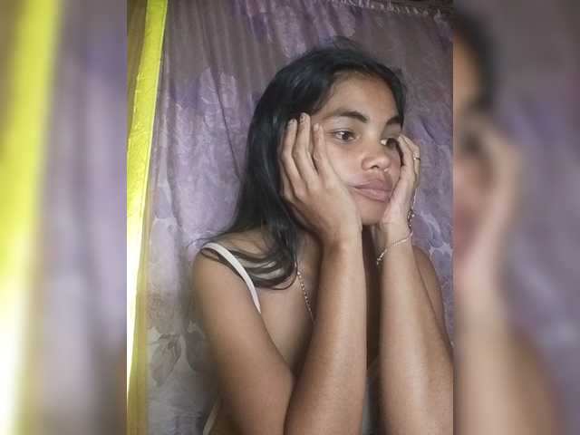 Jijikwella live cam on BongaCams