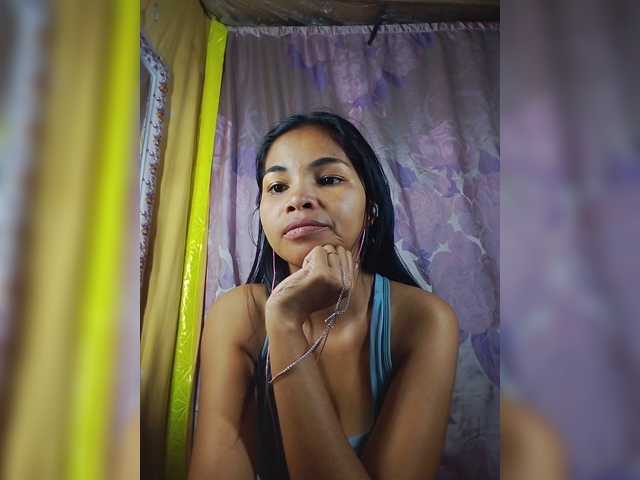 Jijikwella live cam on BongaCams