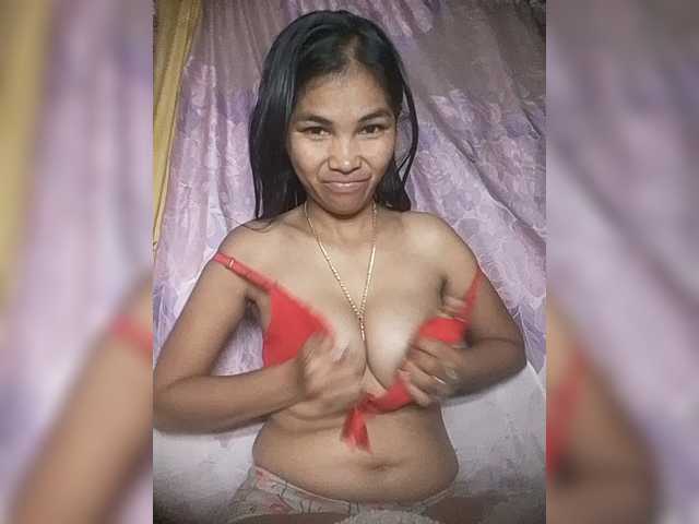 Jijikwella live cam on BongaCams