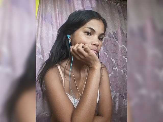 Jijikwella live cam on BongaCams
