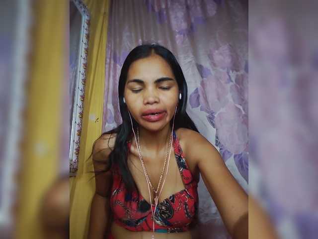 Jijikwella live cam on BongaCams