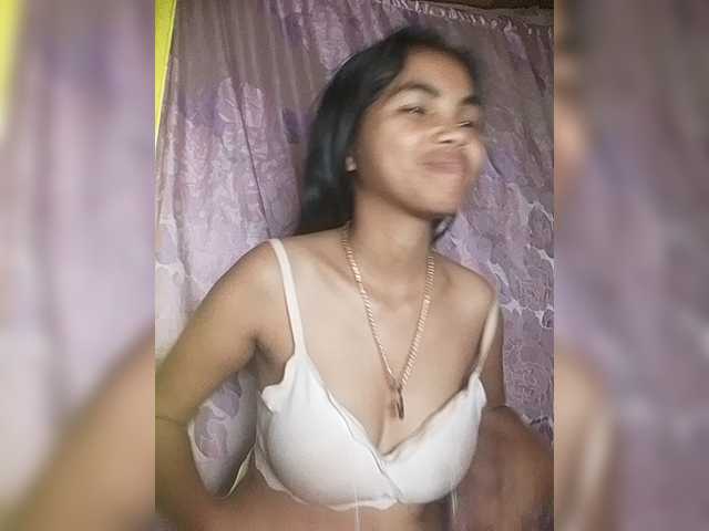Jijikwella live cam on BongaCams