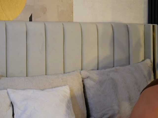 MiaJolie live cam on BongaCams