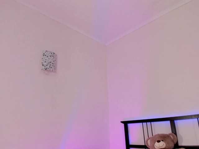 FloraAmbers live cam on BongaCams