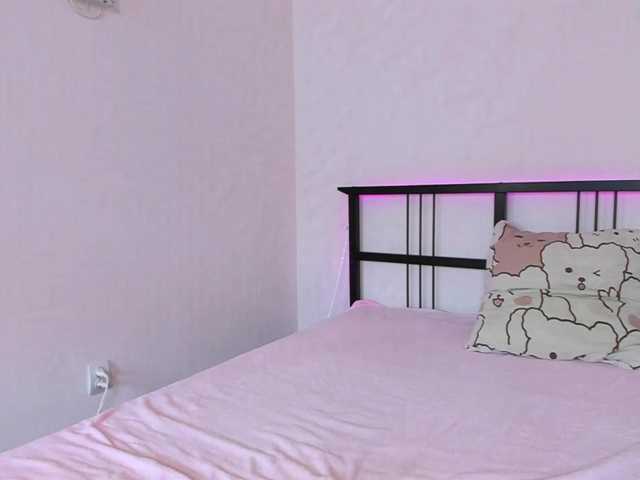 FloraAmbers's BongaCams show and profile