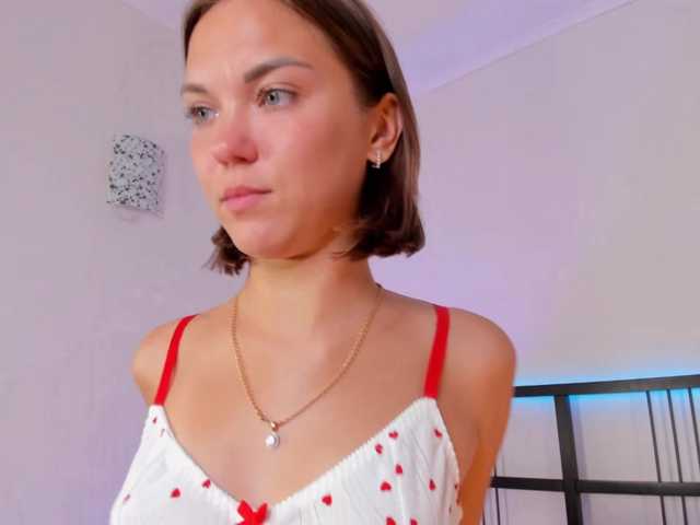 FloraAmbers live cam on BongaCams