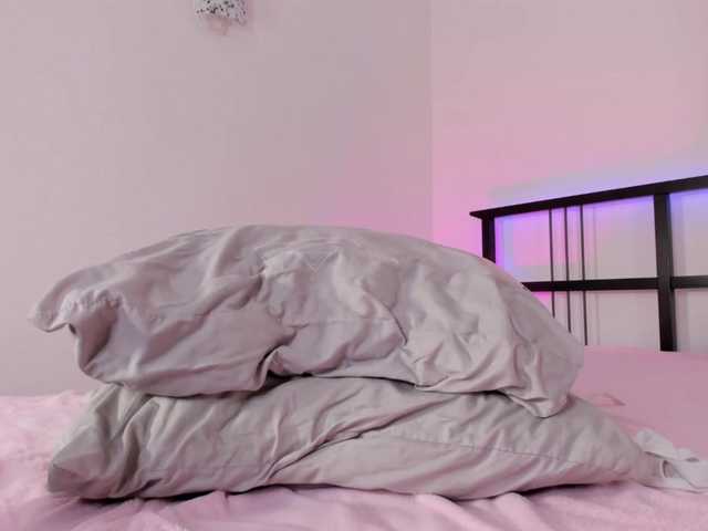 FloraAmbers live cam on BongaCams