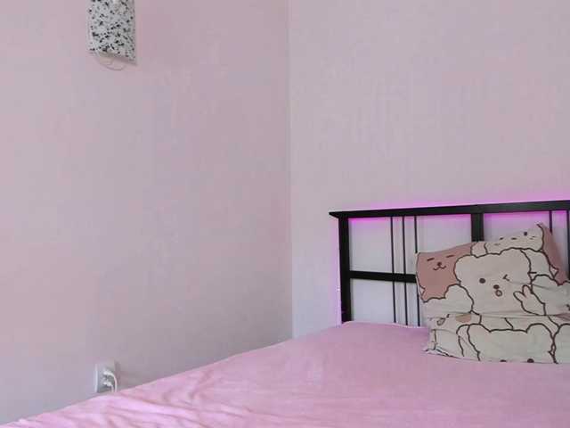 FloraAmbers's BongaCams show and profile