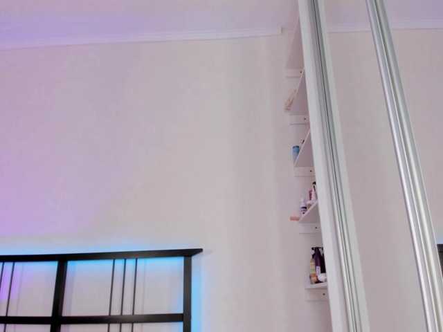 FloraAmbers live cam on BongaCams