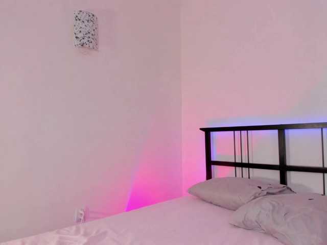 FloraAmbers live cam on BongaCams