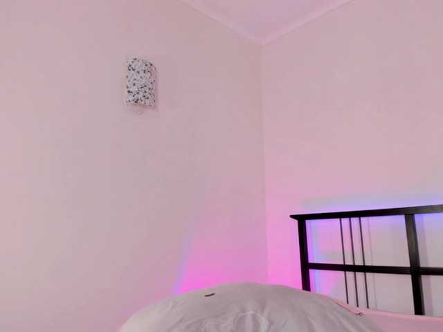 FloraAmbers live cam on BongaCams