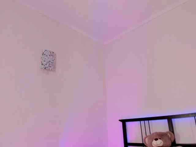 FloraAmbers webcam