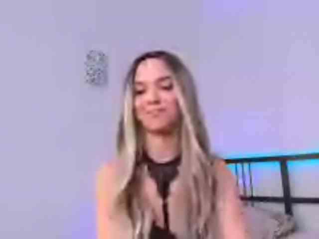 FloraAmbers webcam