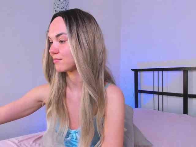 FloraAmbers webcam