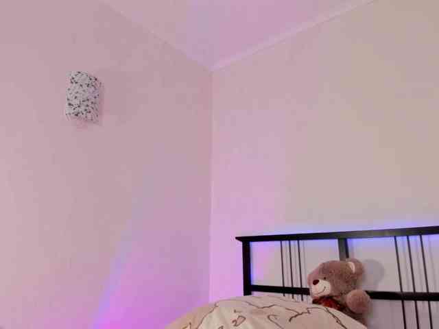 FloraAmbers webcam