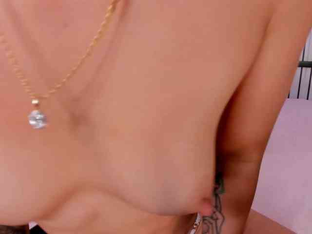 FloraAmbers webcam