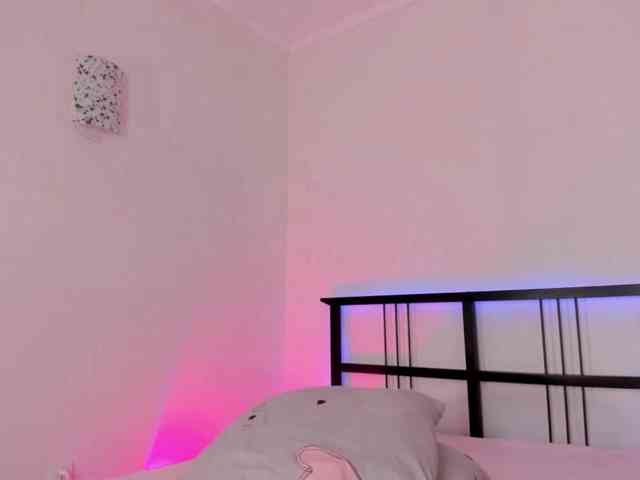 FloraAmbers webcam