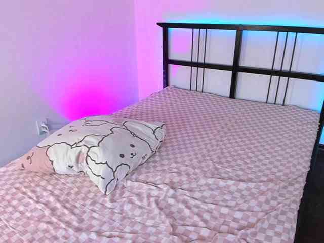 FloraAmbers webcam