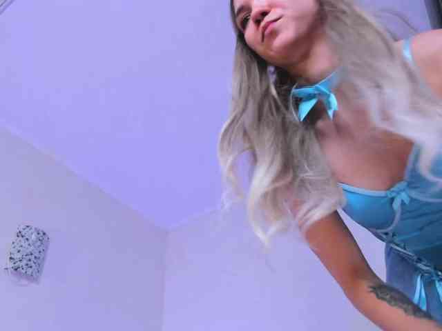 FloraAmbers webcam