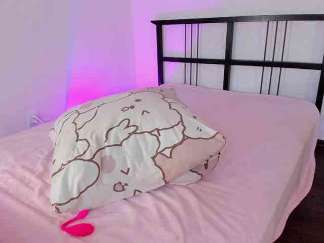 FloraAmbers webcam