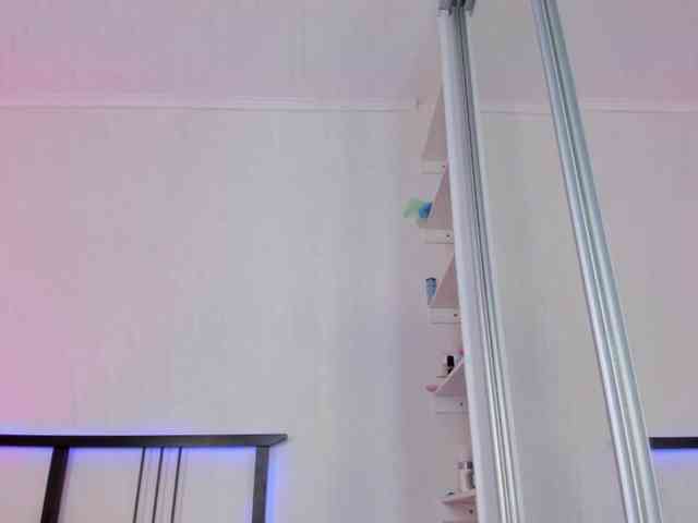 FloraAmbers webcam