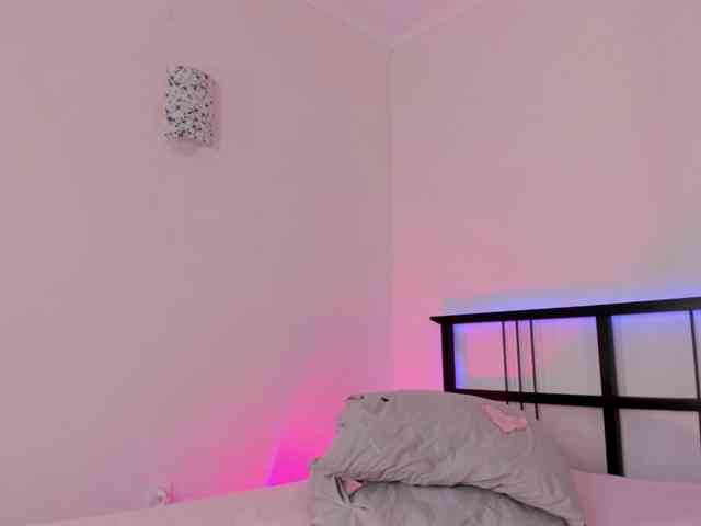 FloraAmbers webcam